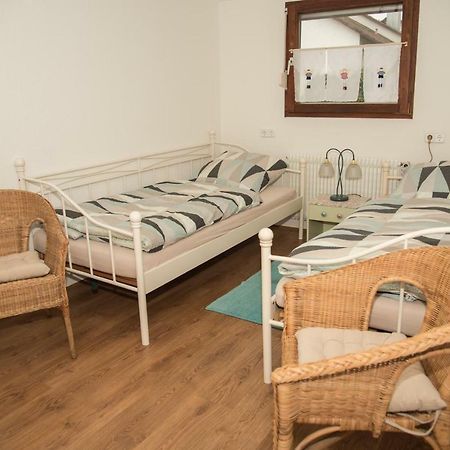 Ferienwohnung "Hirsch Huesli" 쇼프하임 외부 사진