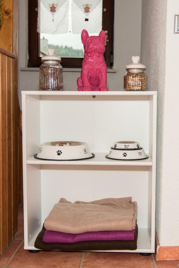 Ferienwohnung "Hirsch Huesli" 쇼프하임 외부 사진